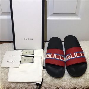 GUCCI STRIPE RUBBER SLIDE SANDAL